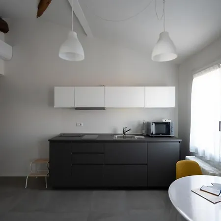 Apartment Monolocale Le Rondini Centralissimo *
